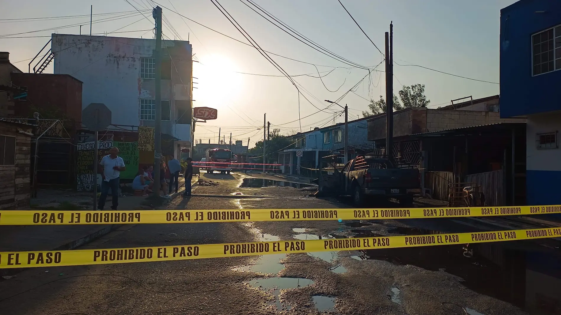 El fuego arrasó con todo, poniendo en peligro a familias del lugar 